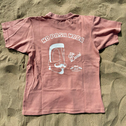 No Pasa Nada Salmon Tee